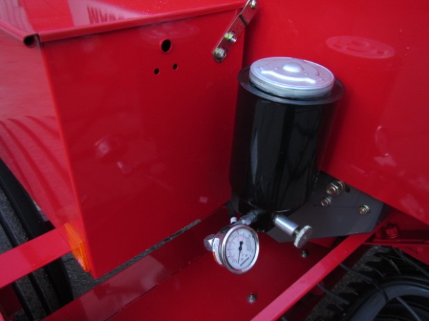 Massey Ferguson 1839 baler