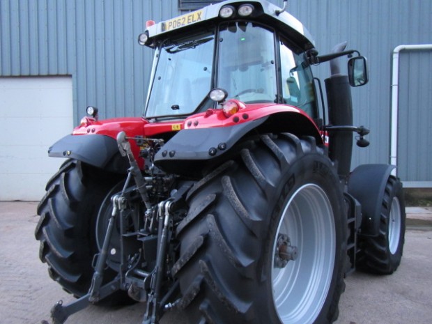 Massey Ferguson 7624 Exclusive