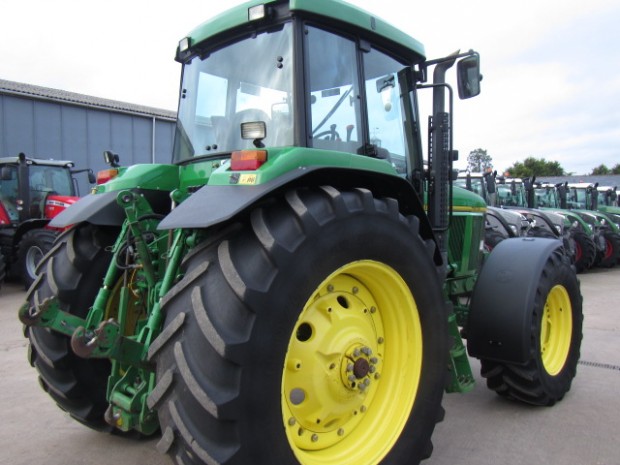 John Deere 7800