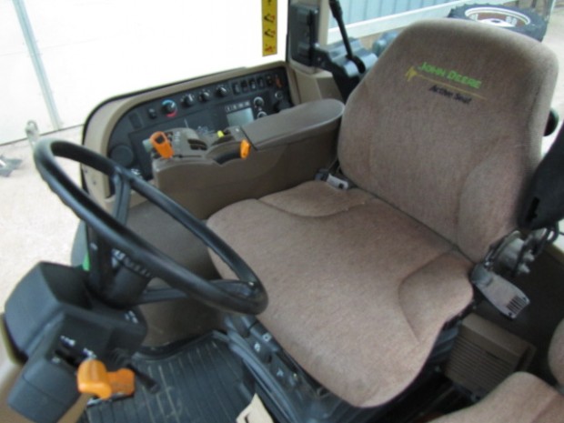 John Deere 7930