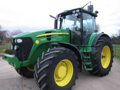 John Deere 7930