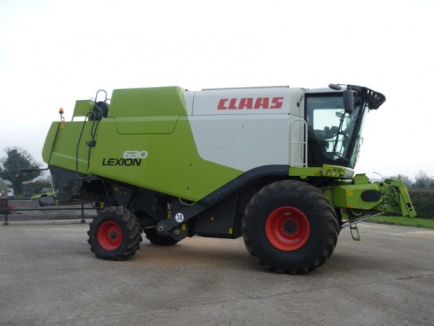 Claas 630 Montana combine