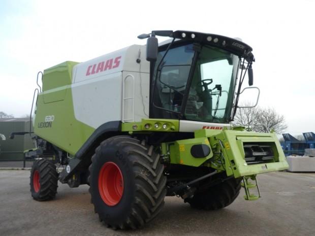 Claas 630 Montana combine