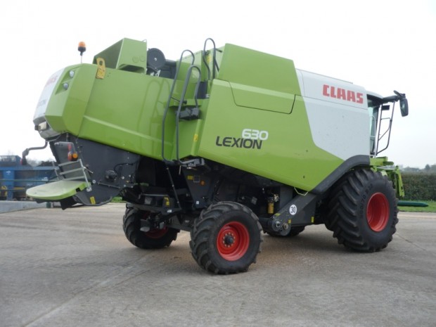 Claas 630 Montana combine