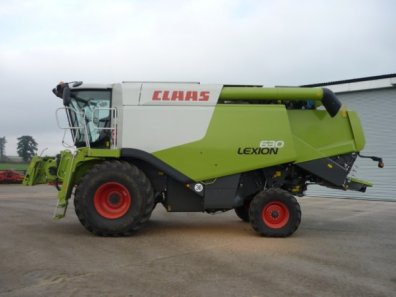 Claas 630 Montana combine
