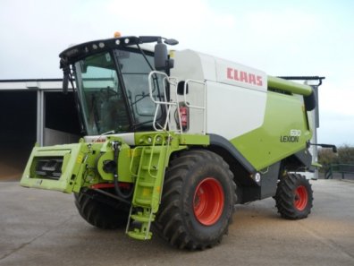 Claas 630 Montana combine