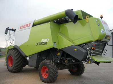 Claas 630 Montana combine