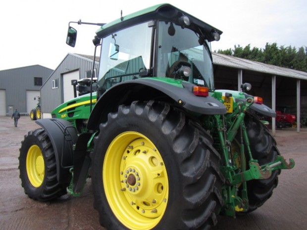 John Deere 7930