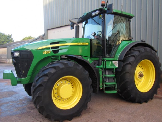 John Deere 7930