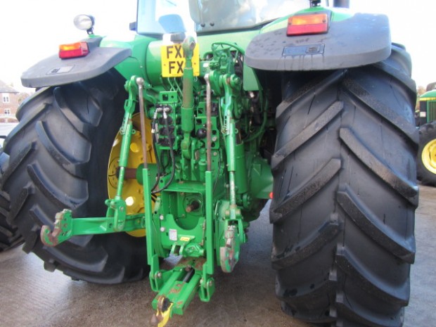 John Deere 7930