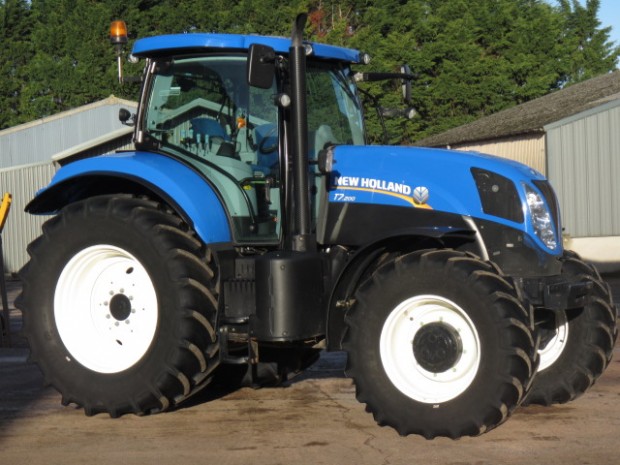 New Holland T7.200