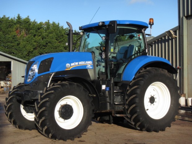 New Holland T7.200