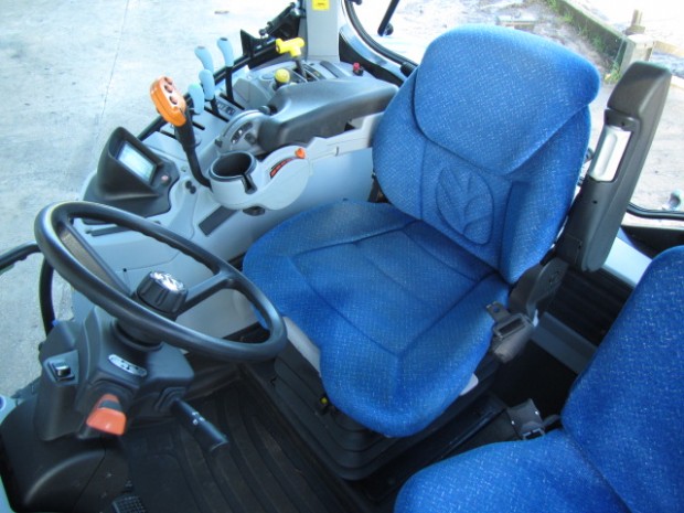 New Holland T7.200