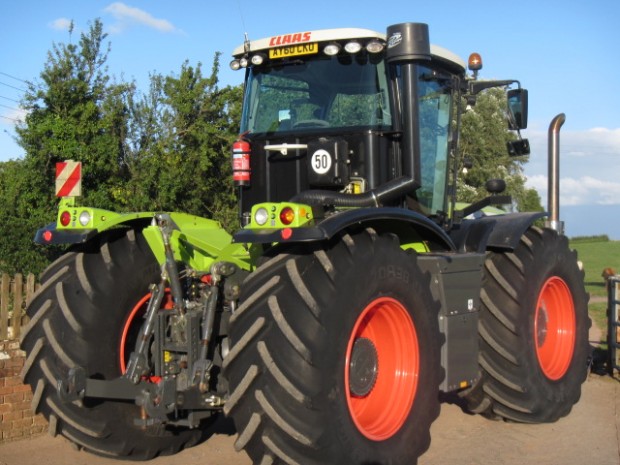 Claas Xerion 3800