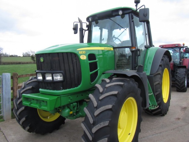 John Deere 6830 Standard