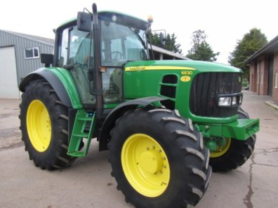 John Deere 6830 Standard