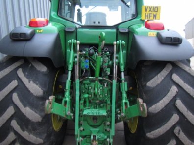 John Deere 7530