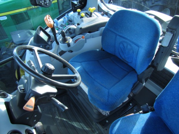 New Holland T6080