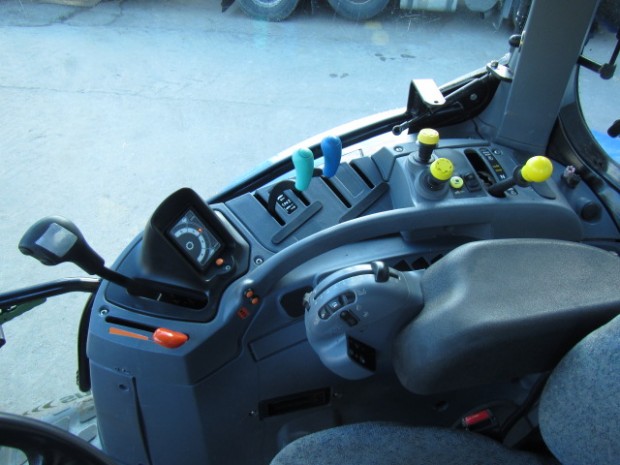 New Holland TSA100 Plus