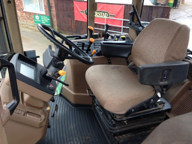 John Deere 7810