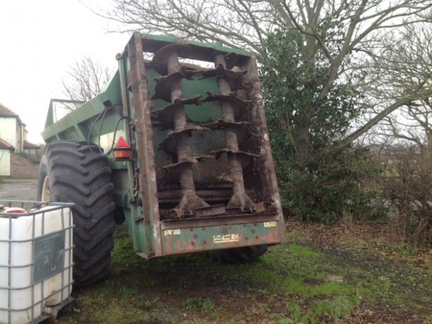 ECE 1500 spreader