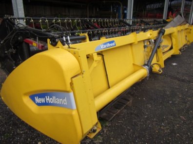 New Holland 30ft heavy duty Varifeed header