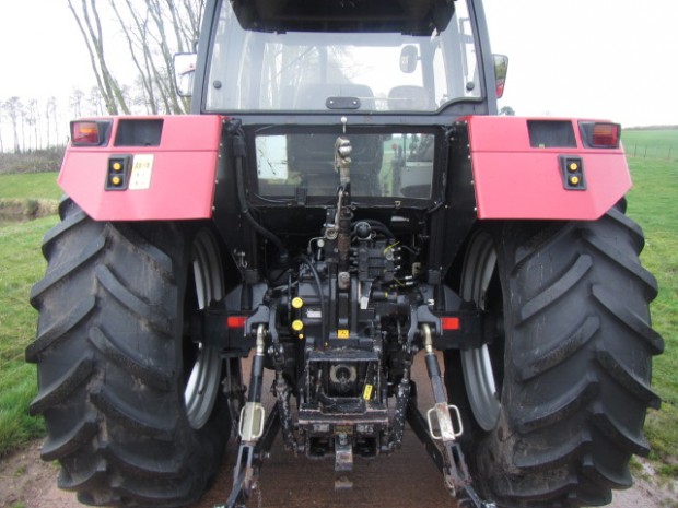 Case 5140 Plus