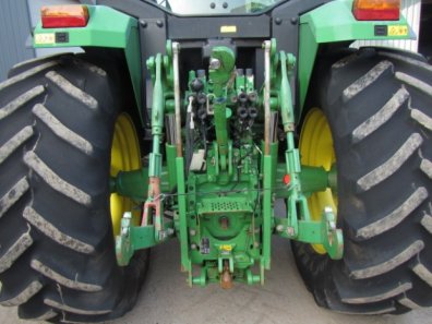 John Deere 6900