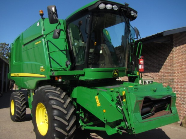 John Deere T550 Hillmaster