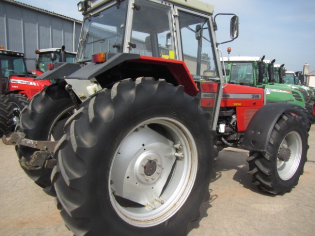 Massey Ferguson 399