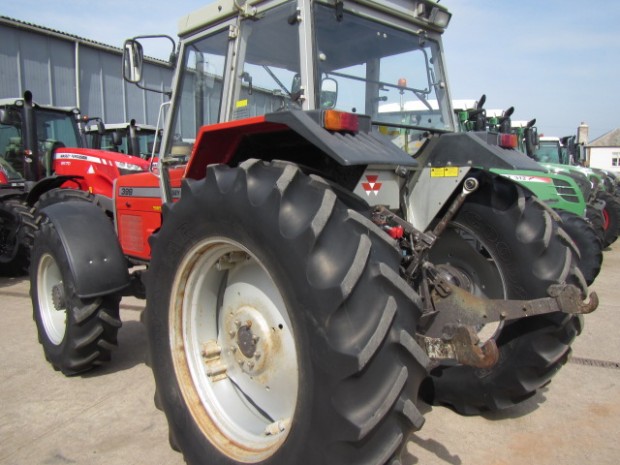 Massey Ferguson 399