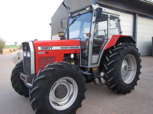 Massey Ferguson 390T