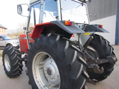 Massey Ferguson 390T