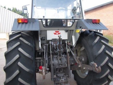 Massey Ferguson 390T