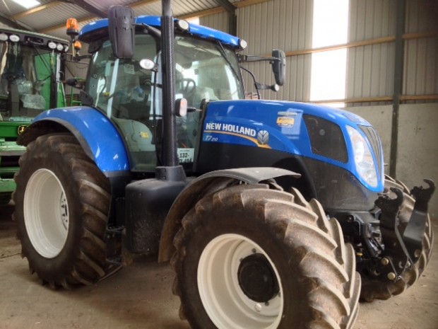 New Holland T7.210