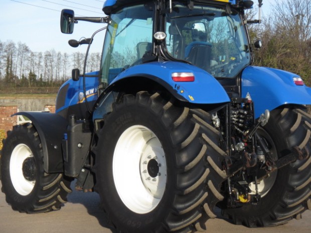 New Holland T7.200