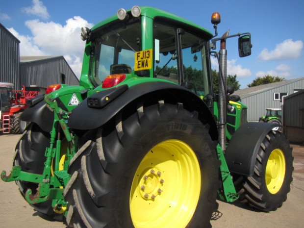 John Deere 6930