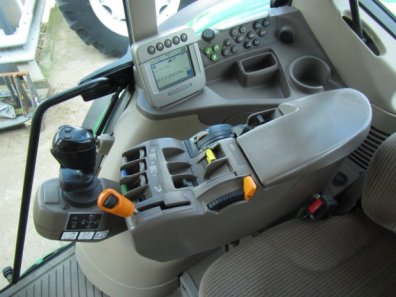 John Deere 6930