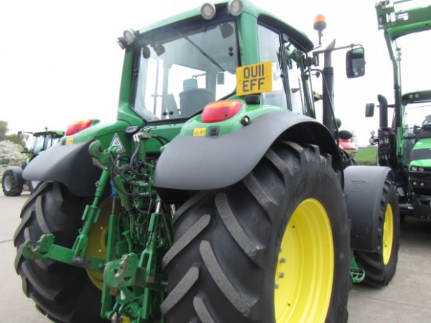 John Deere 6930