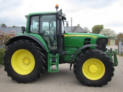 John Deere 6930