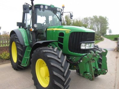 John Deere 6930