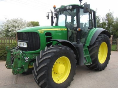 John Deere 6930