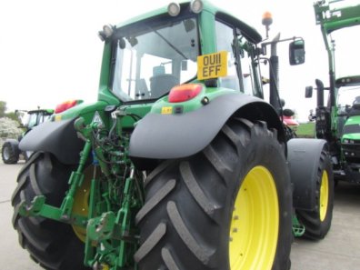 John Deere 6930
