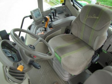 John Deere 6930