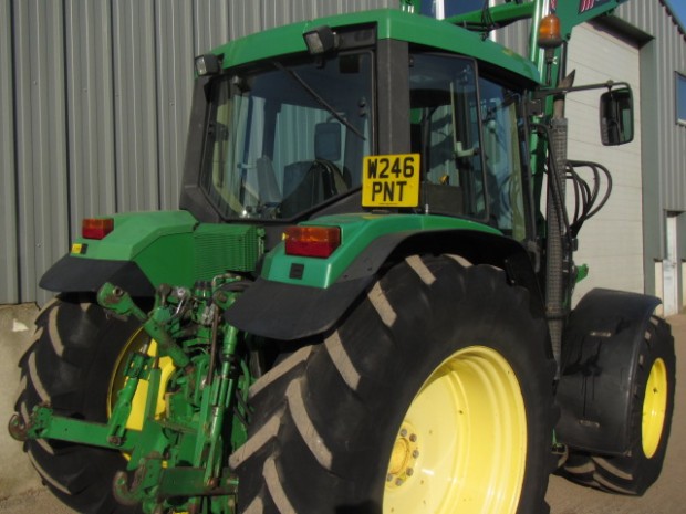 John Deere 6310