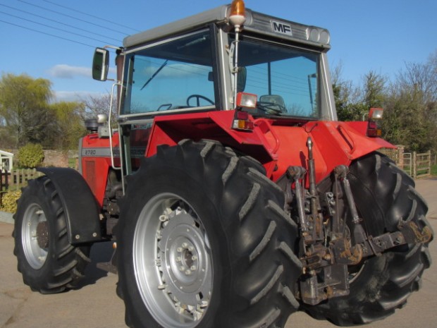 Massey Ferguson 2720