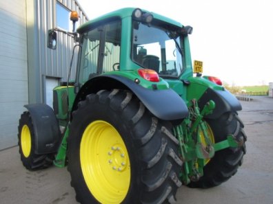 John Deere 6620