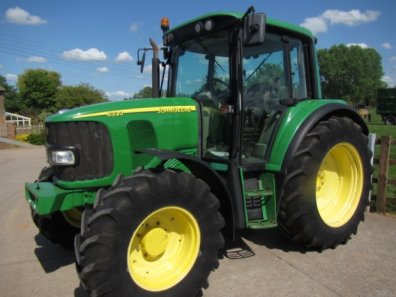 John Deere 6320