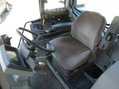 John Deere 6320