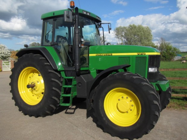 John Deere 7810
